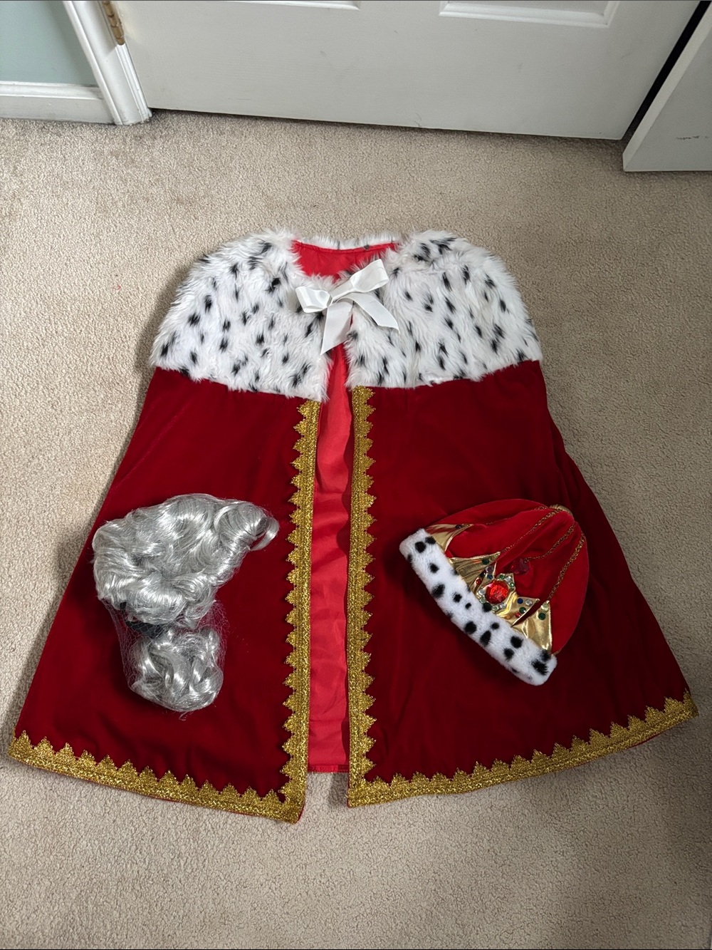 Red Royal shor cape Costume with Faux Ermine Trim king george hamilton hamilton